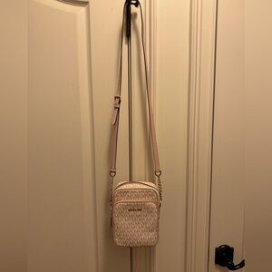 Michael Kors Jet Set Crossbody